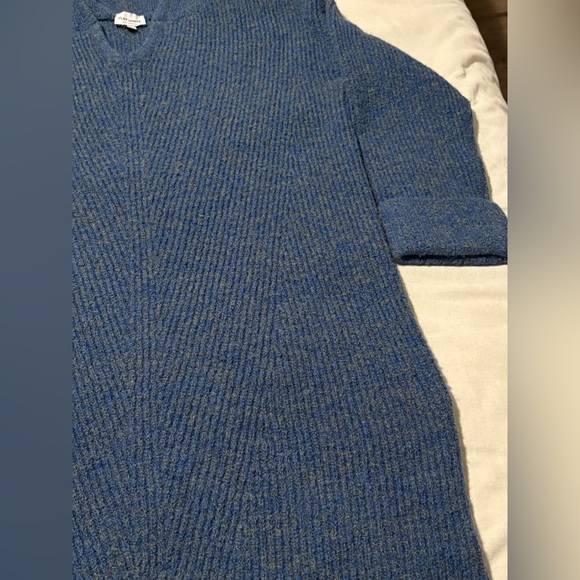 FLAT WHITE SWEATER DRESS - Picture 6 of 11